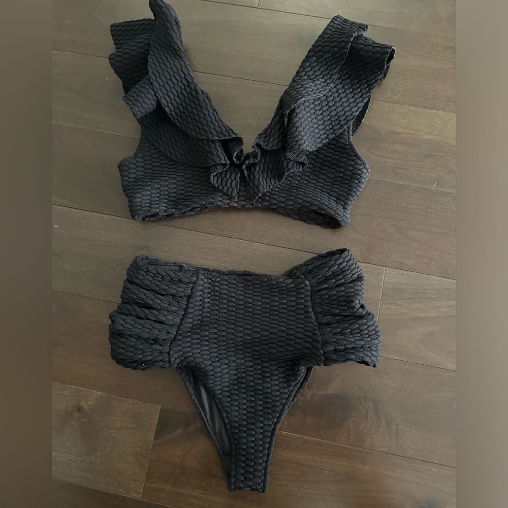 DEVON WINDSOR Black Textured Bikini